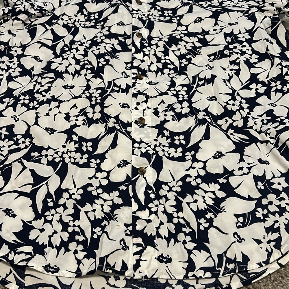 Navy blue floral button up - Picture 3 of 3